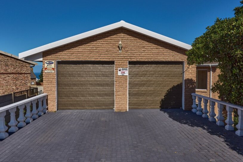 5 Bedroom Property for Sale in Dana Bay Western Cape